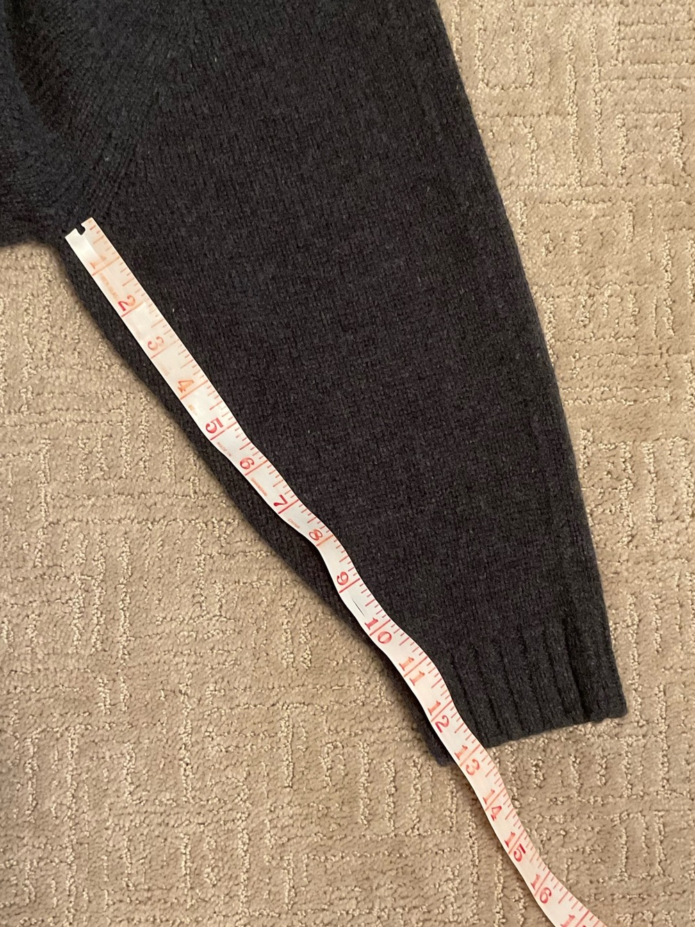 Banana Republic Extra Fine Merino Wool Blend Sweater Gray L EUC Minimalist Chic - Picture 11 of 11